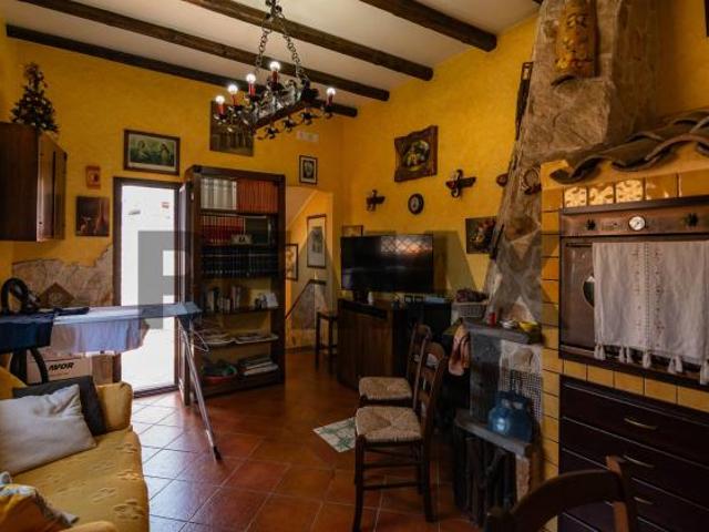 Villa Indipendente in vendita a Acireale, Sicilia