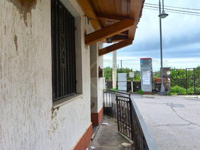 Villa Indipendente in vendita a Acireale, Sicilia