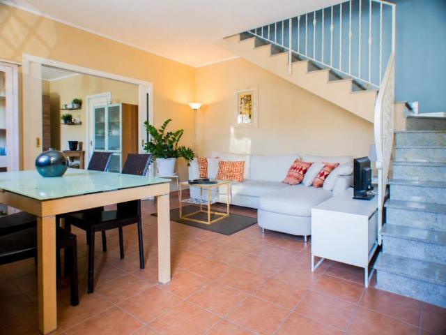 Villa Indipendente in vendita a Aci Platani, Acireale