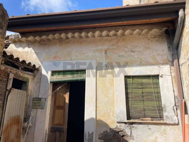 Villa Indipendente in vendita a Santa Caterina, Acireale