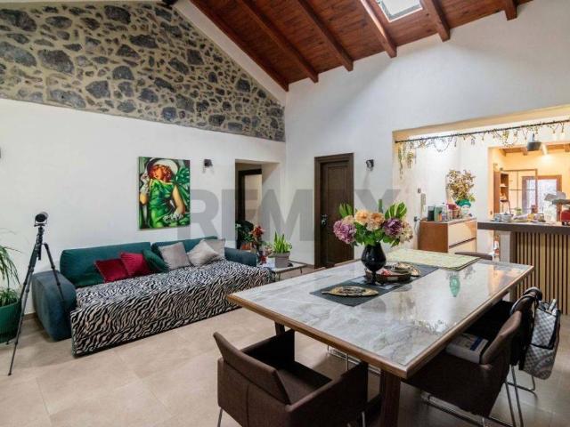 Villa Indipendente in vendita a Guardia, Acireale