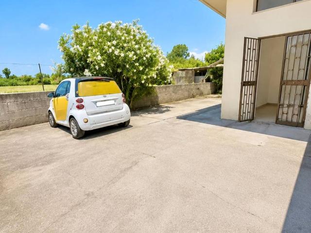 Villa Indipendente in vendita a Acireale, Sicilia