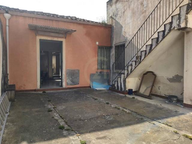 Villa Indipendente in vendita a Acireale, Sicilia