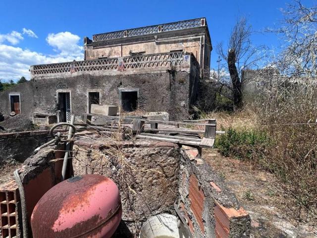 Villa Indipendente in vendita a Acireale, Sicilia