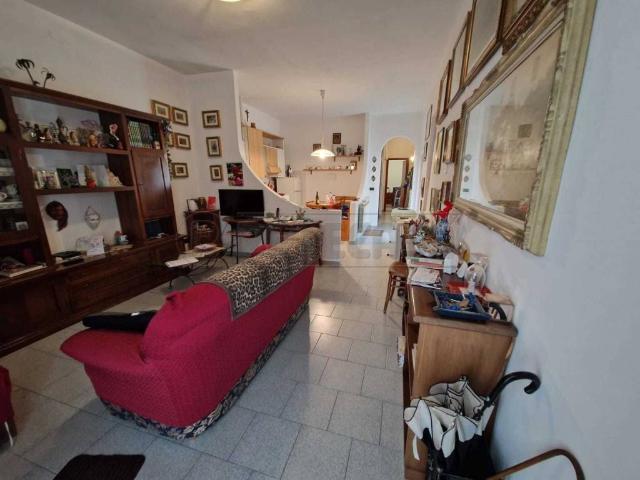Villa Indipendente in vendita a La Vernazzuola, Acquanegra Cremonese