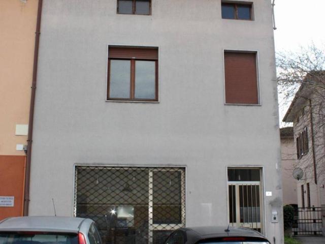 Villa Indipendente in vendita a Acquanegra Cremonese, Lombardia