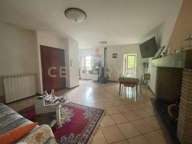 Villa Indipendente in vendita a Acquapendente, Lazio