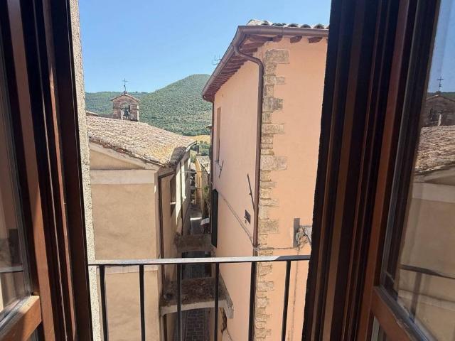 Villa Indipendente in vendita a Acquasparta, Umbria