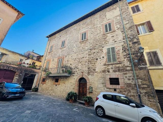 Villa Indipendente in vendita a Acquasparta, Umbria