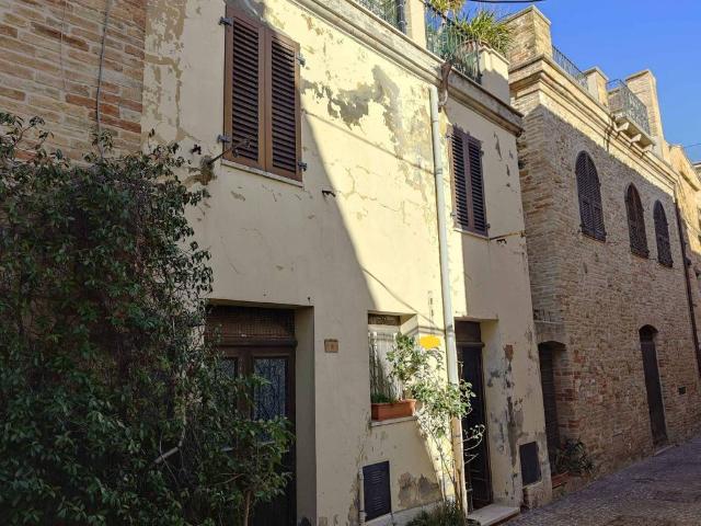 Villa Indipendente in vendita a Marche, Ascoli Piceno