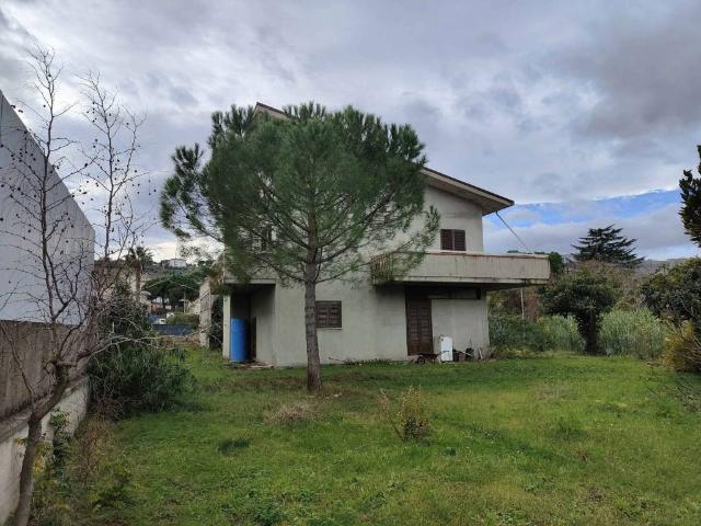 Villa Indipendente in vendita a Zona Industriale Acquaviva Picena, Marche