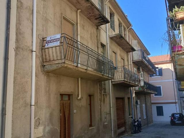 Villa Indipendente in vendita a Acquedolci, Messina