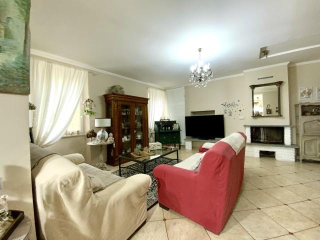 Villa Indipendente in vendita a Piemonte, Alessandria