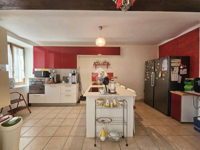 Villa Indipendente in vendita a Piemonte, Alessandria