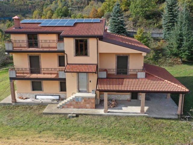 Villa Indipendente in vendita a Calabria, Cosenza