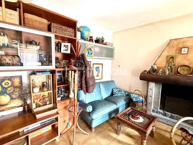 Villa Indipendente in vendita a Adrara San Rocco, Lombardia