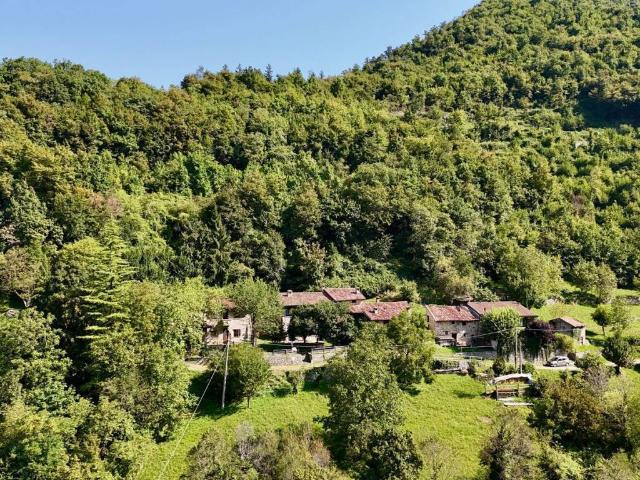 Villa Indipendente in vendita a Adrara San Rocco, Lombardia