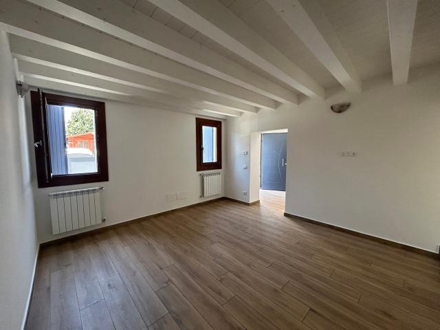 Villa Indipendente in vendita a Borgo Dolomiti, Adria
