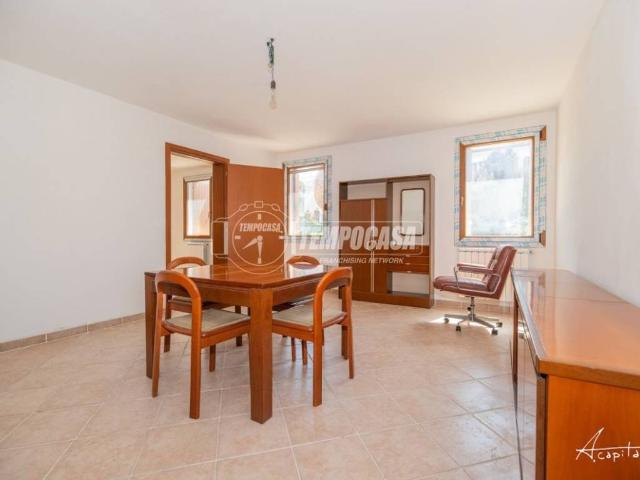 Villa Indipendente in vendita a Adria, Veneto