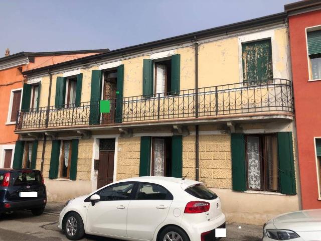 Villa Indipendente in vendita a Borgo Dolomiti, Adria