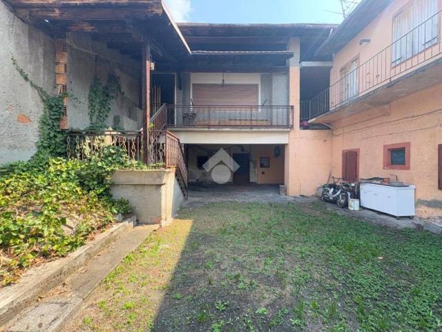 Villa Indipendente in vendita a Adro, Lombardia