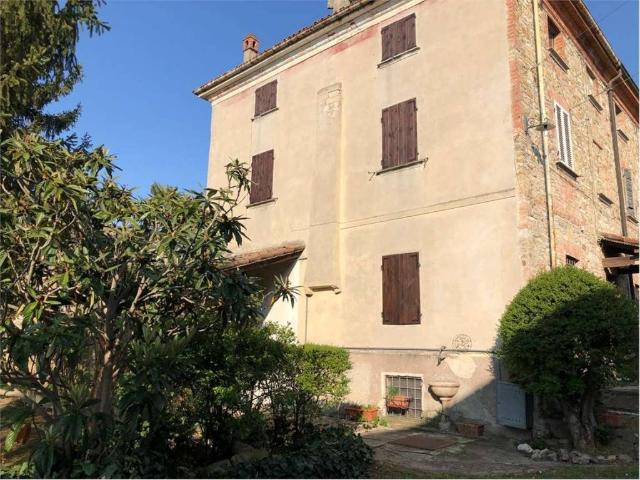 Villa Indipendente in vendita a Agazzano
