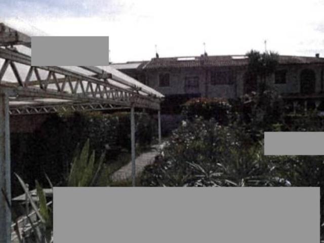 Villa Indipendente in vendita a Agliana, Toscana