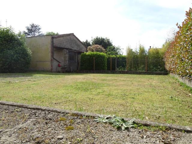 Villa Indipendente in vendita a Agliana, Toscana