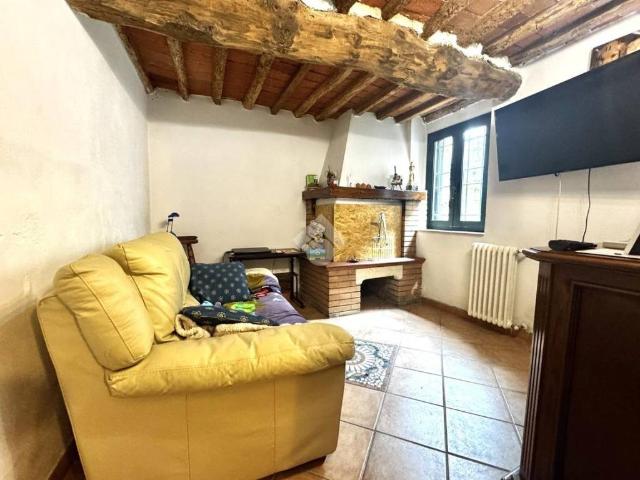 Villa Indipendente in vendita a Cantone, Agliana