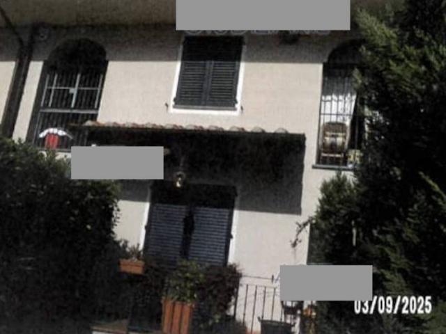 Villa Indipendente in vendita a Agliana, Toscana