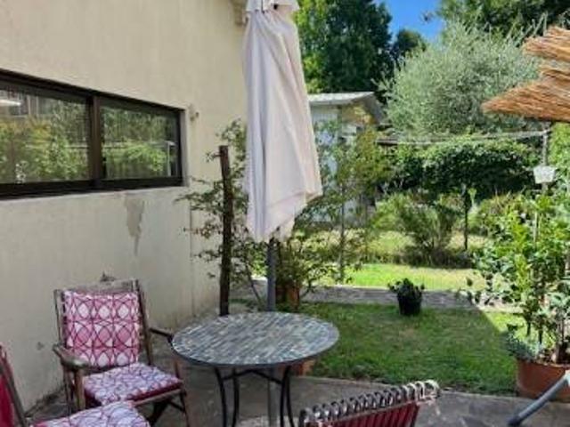 Villa Indipendente in vendita a Agliana, Pistoia