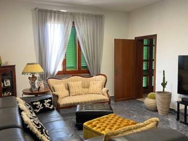 Villa Indipendente in vendita a Agliana, Toscana