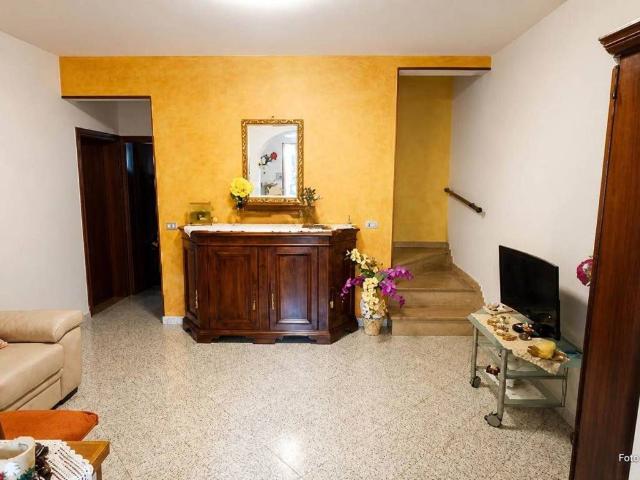 Villa Indipendente in vendita a Agliana, Pistoia