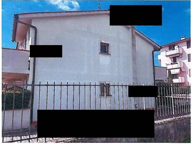 Villa Indipendente in vendita a Agliana, Toscana