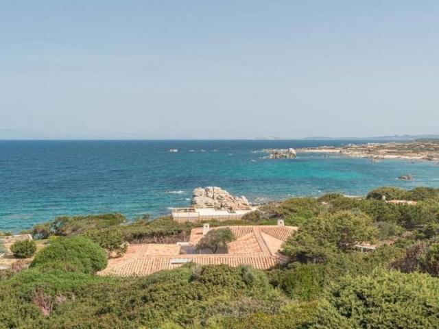 Villa Indipendente in vendita a Portobello di Gallura, Aglientu