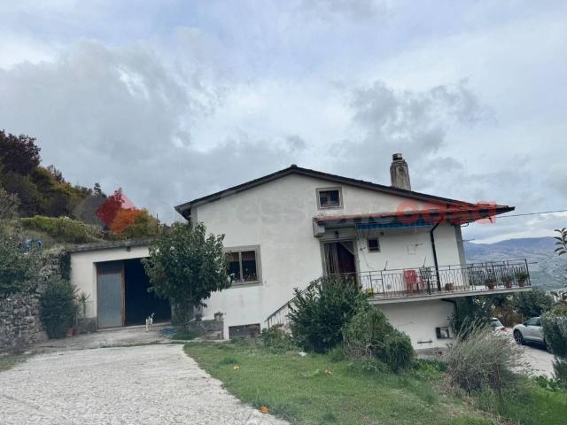 Villa Indipendente in vendita a Agnone, Isernia