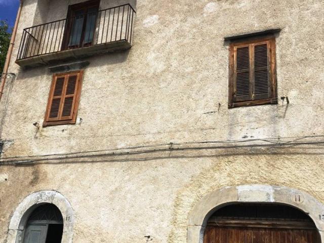 Villa Indipendente in vendita a Agnone, Molise