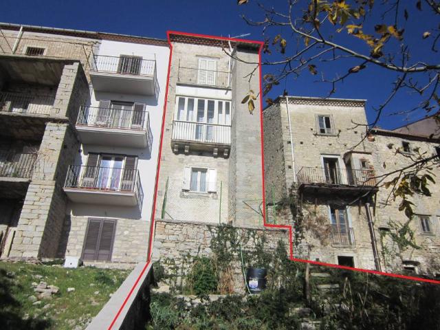 Villa Indipendente in vendita a Agnone, Molise