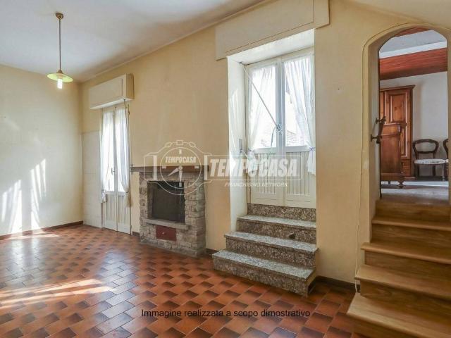 Villa Indipendente in vendita a Comunità Montana Valli del Verbano, Agra