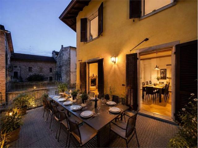 Villa Indipendente in vendita a Vignone, Agra