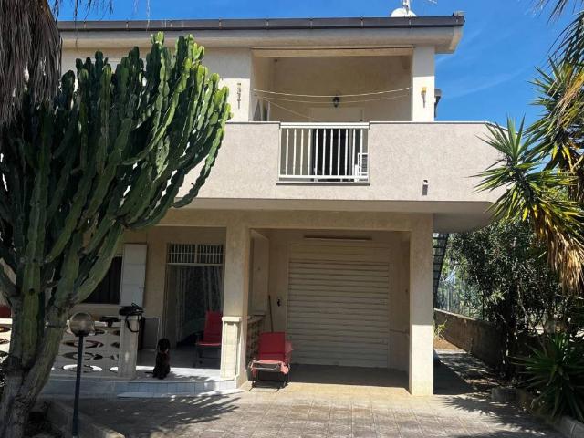 Villa Indipendente in vendita a Cipolluzze, Agrigento
