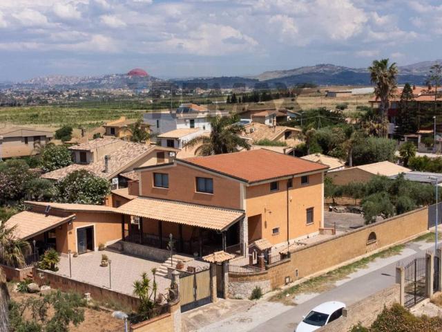 Villa Indipendente in vendita a Agrigento, Sicilia