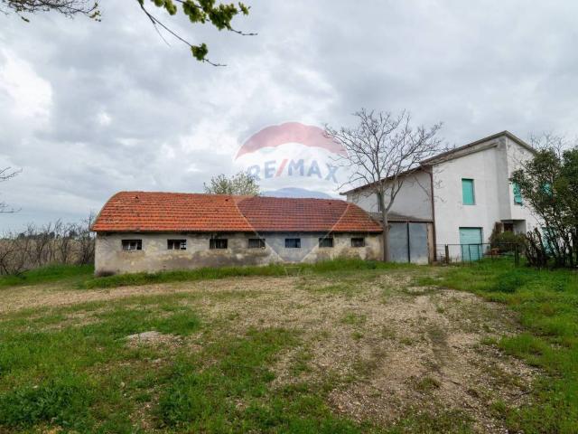 Villa Indipendente in vendita a Marche, Ancona