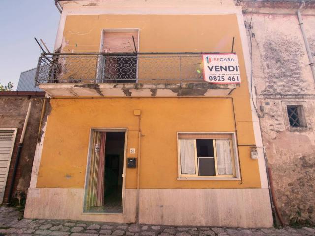 Villa Indipendente in vendita a Aiello Del Sabato, Campania