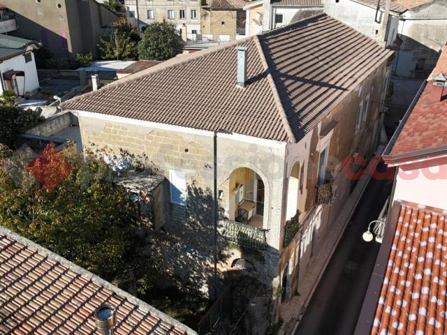 Villa Indipendente in vendita a Airola, Campania