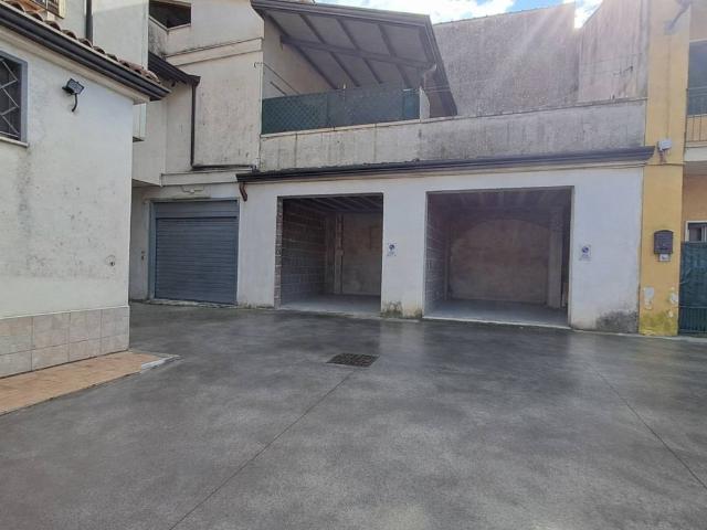 Villa Indipendente in vendita a Caudisi, Airola