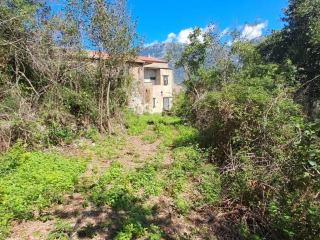 Villa Indipendente in vendita a Airola, Campania