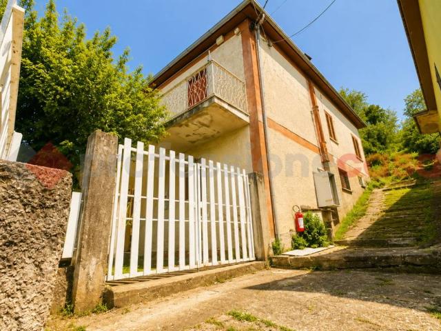 Villa Indipendente in vendita a Alatri, Lazio