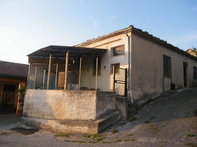 Villa Indipendente in vendita a Alatri, Lazio