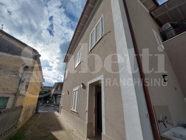 Villa Indipendente in vendita a Unione dei Comuni della Val Vibrata, Alba Adriatica